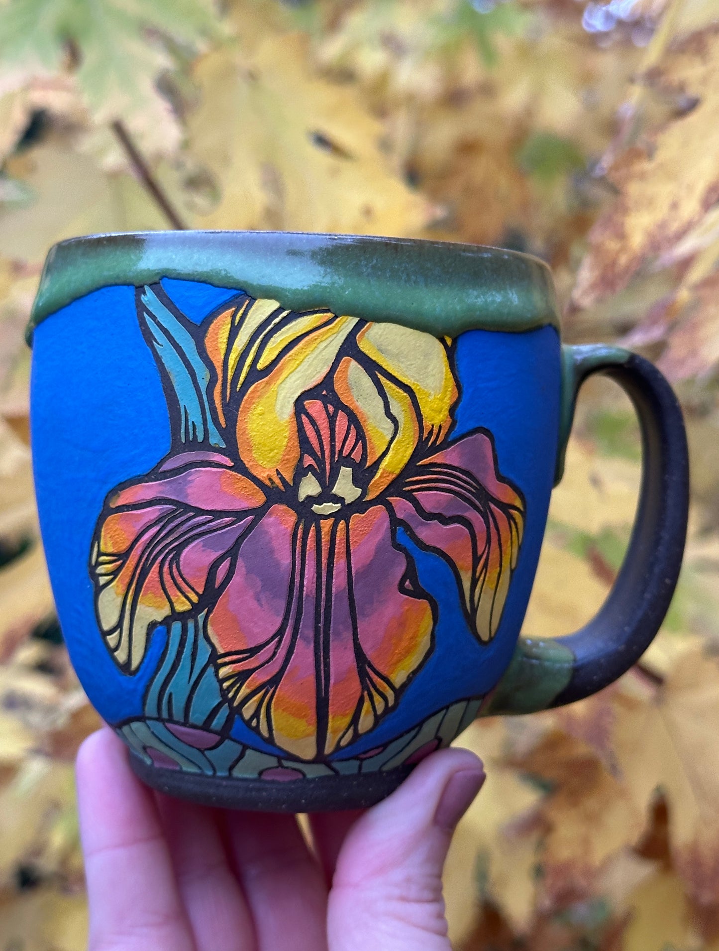 16. Iris Mug 12oz